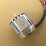 オリジナルモーターとプロペラ。